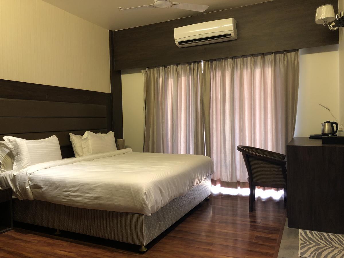 Hotel Sharanam Shegaon Exterior foto